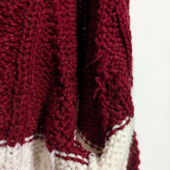 Hand knit cable cardigan maroon and white - Picture 9 of 14